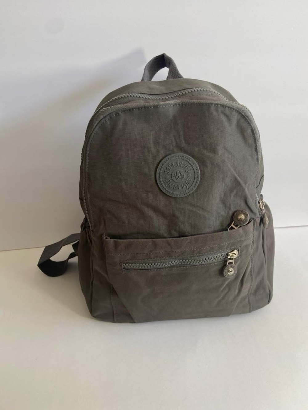 Backpack - Picture 4 of 10